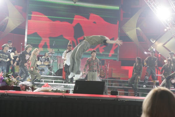 Фотографии с концерта - Танцуй, пока молодой